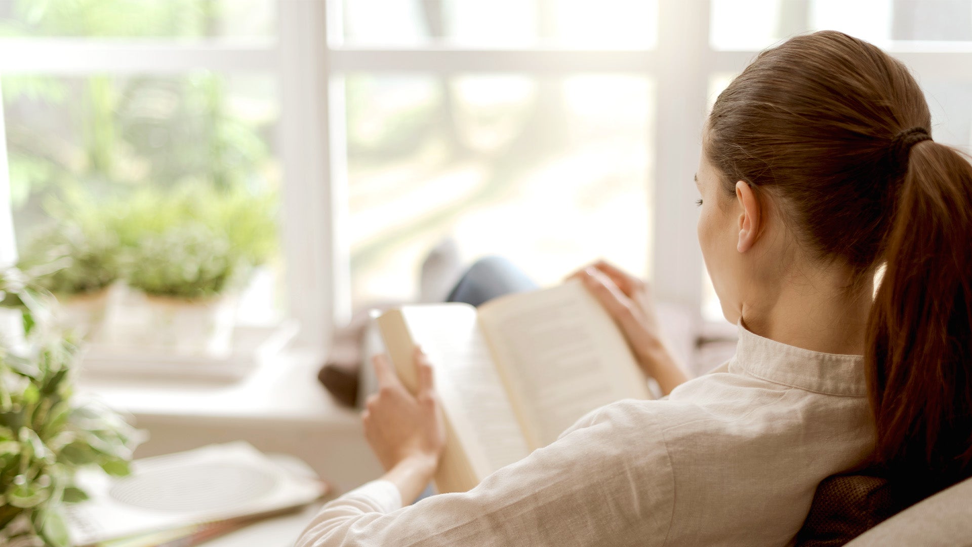 UNCOVERING THE SECRETS OF OUR SKIN-SAVING FACE OIL