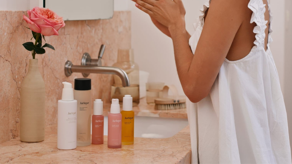 How to Layer Your Skincare for Hydration