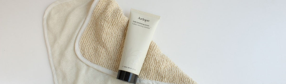 5 BENEFITS OF USING A FACE SCRUB