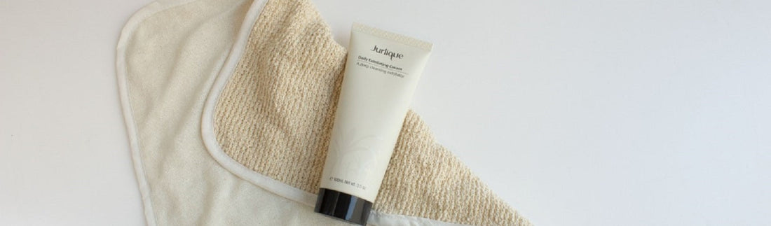 5 BENEFITS OF USING A FACE SCRUB