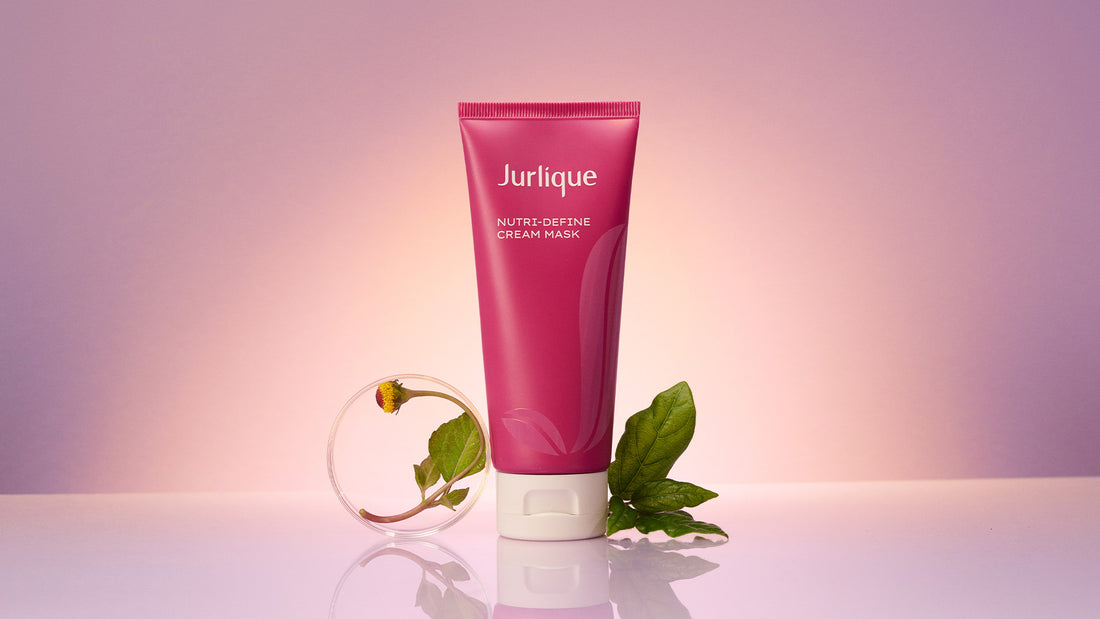 THE PLANT ALCHEMY BEHIND A NATURALLY LIFTED LOOK