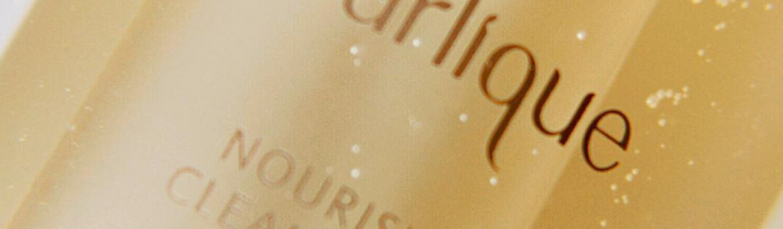 WHY YOU SHOULD DOUBLE CLEANSE YOUR SKIN