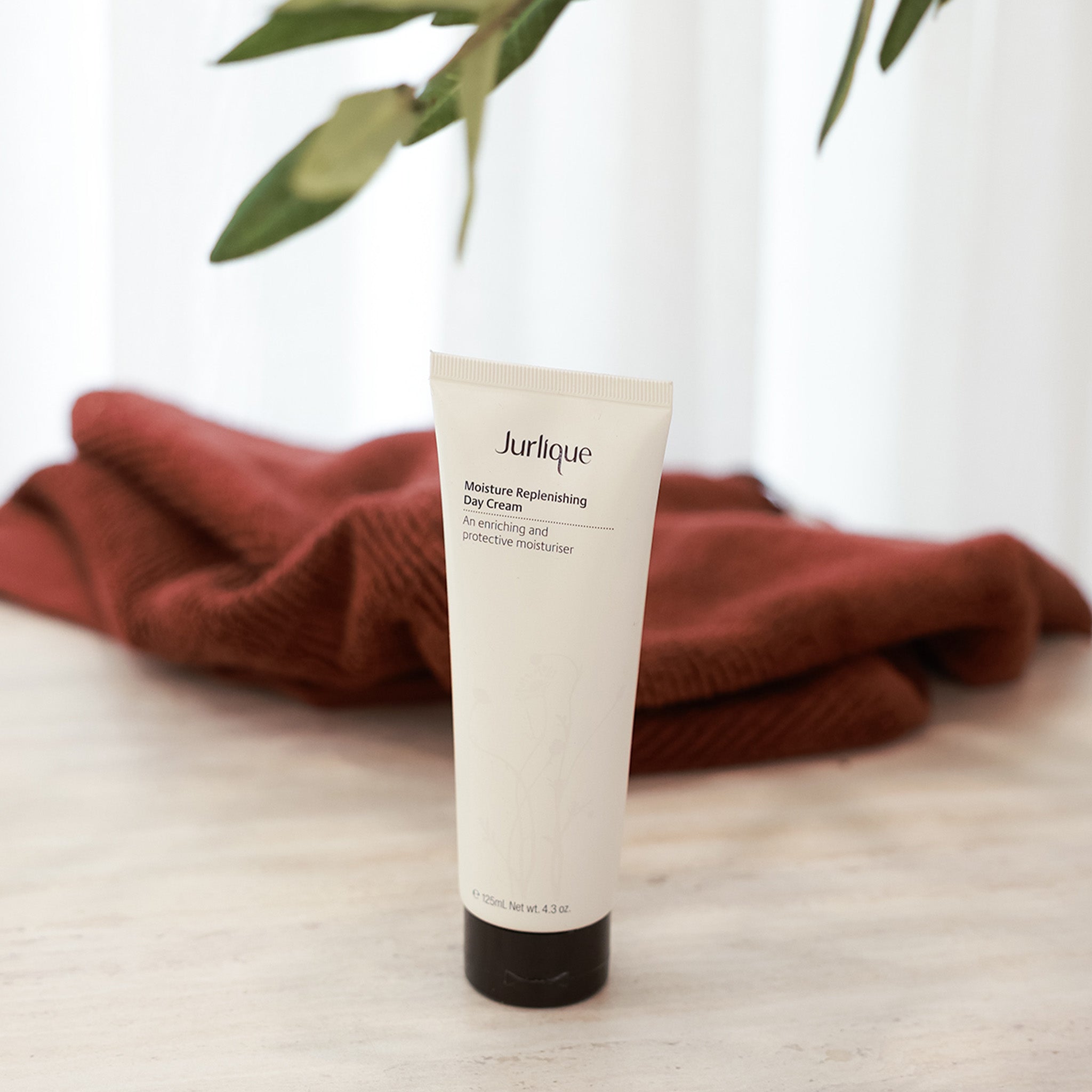 Moisture Replenishing Day Cream