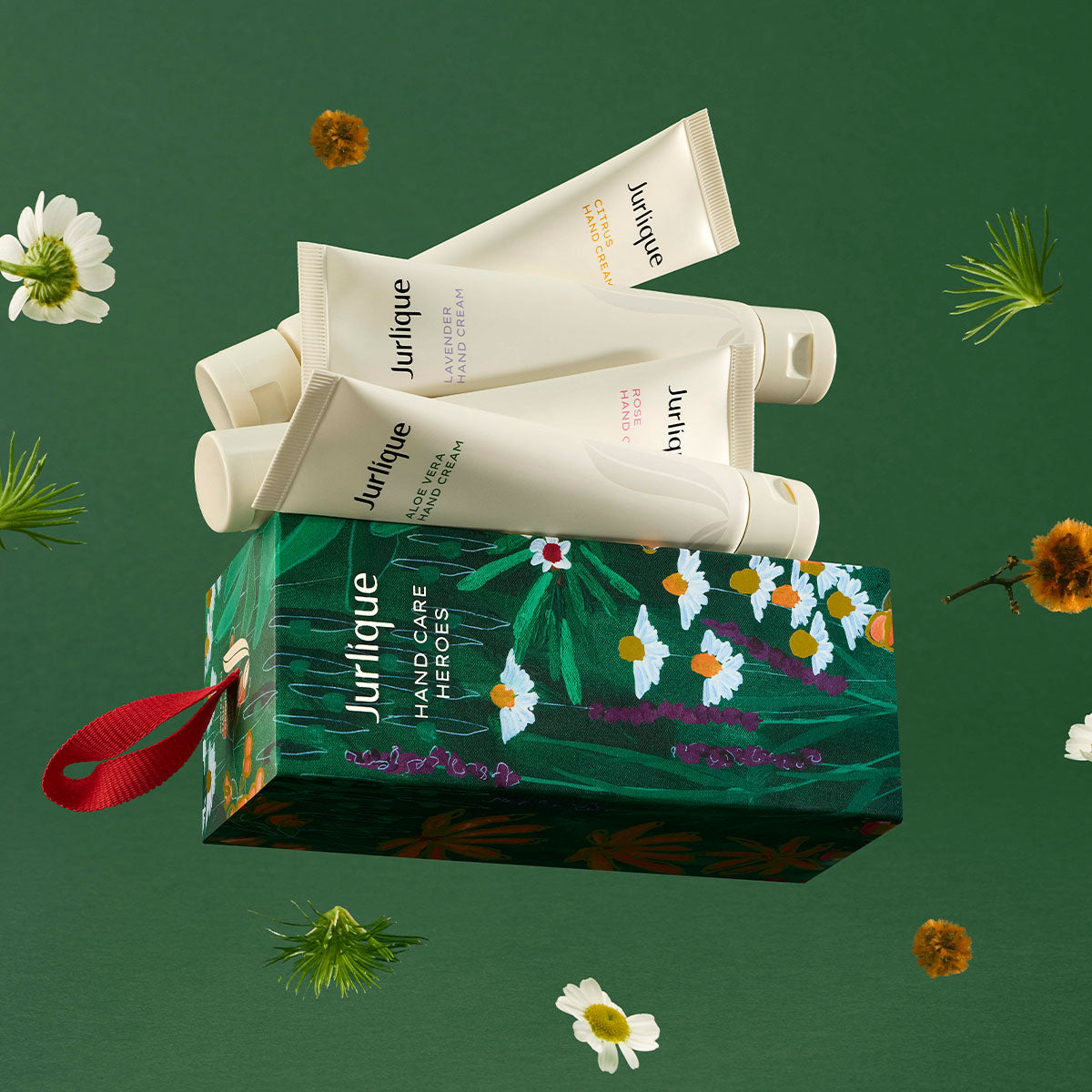 Xmas25_PDP_HAND CARE HEROES_2