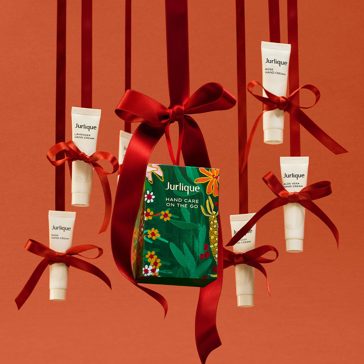 Xmas25_PDP_HAND CARE ON THE GO_2