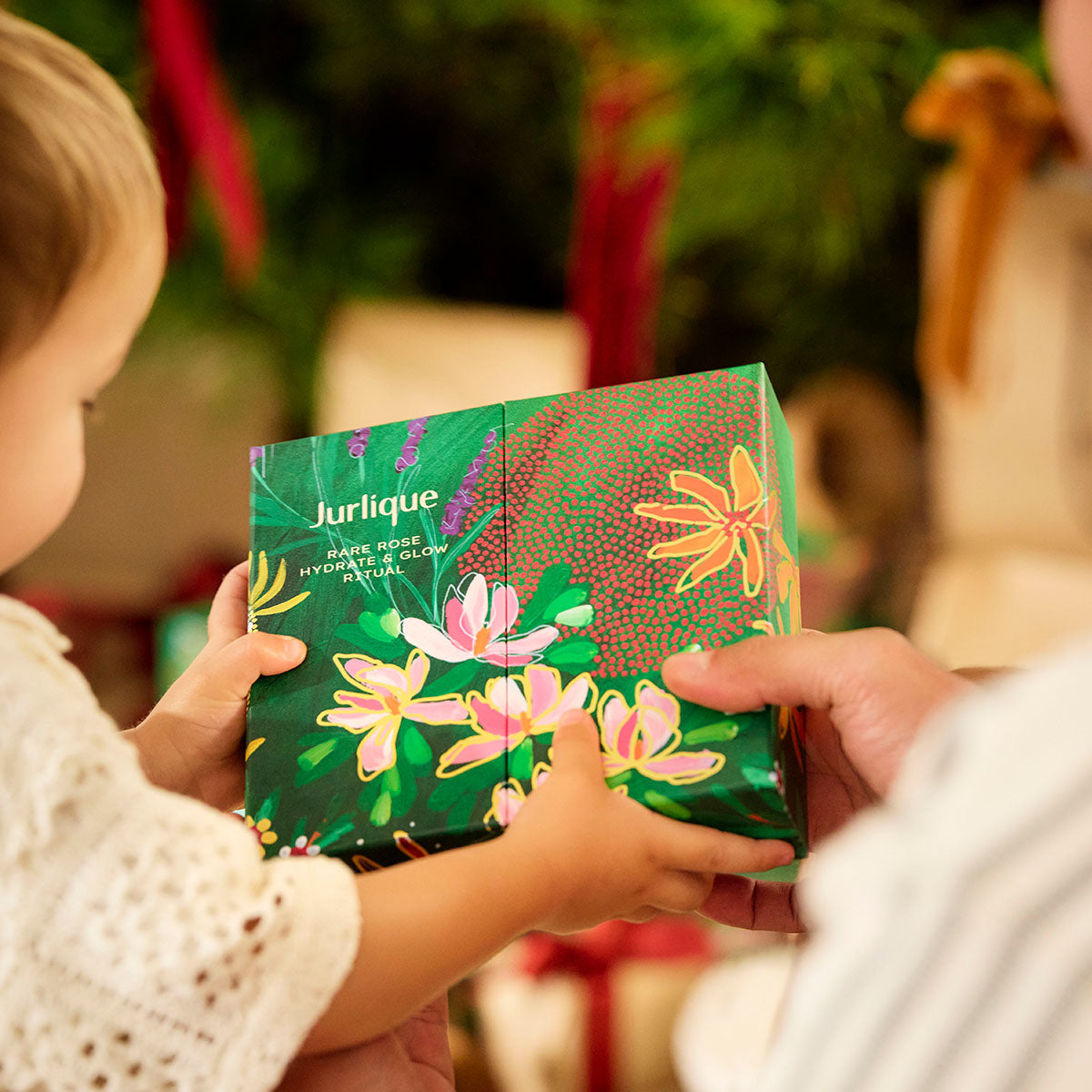 Xmas25_PDP_RARE ROSE HYDRATE AND GLOW RITUAL SET_3